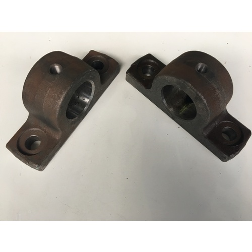 Foot mount pair to suit underbody cylinder suit HC125 & HC145F