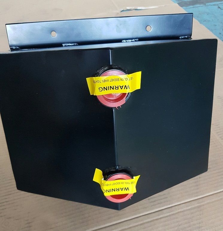 Hydraulic Oil Tank V Bottom 68L Steel Rectangular 380W Hydraulic Oil Tank V Bottom 68L Steel Rectangular 380W